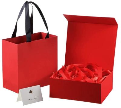 China Actual caja de día de San Valentín, caja de la oferta de las damas de honor, actual llenador del papel de la cinta de la tarjeta del bolso, cajas de regalo en venta