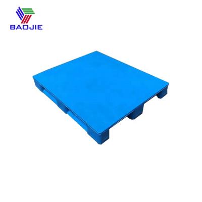 China Food Grade Eco Friendly Cheap Price Three Runners Single Faced Pharmaceutical Plastic Pallets for sale