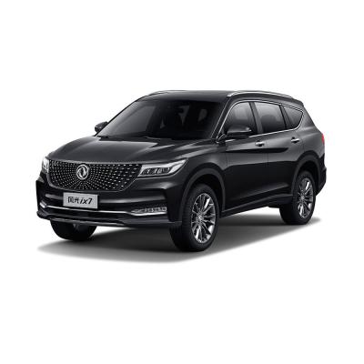 中国 DFSK 6 座 7 座 SUV と MPV オートマティック ルックス GLORY Ix7 SUV パノラマ式 屋根付き 販売のため