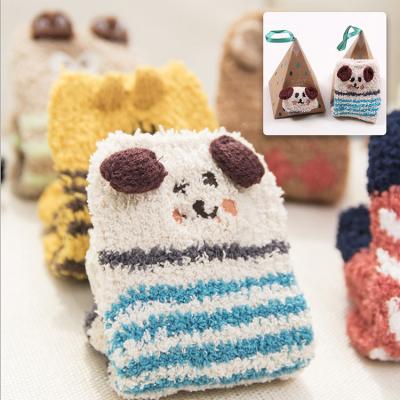 中国 Factory Direct Cartoon Cute Animal Coral Fleece Socks Comfortable Soft High Quality Uron Kids Socks 販売のため