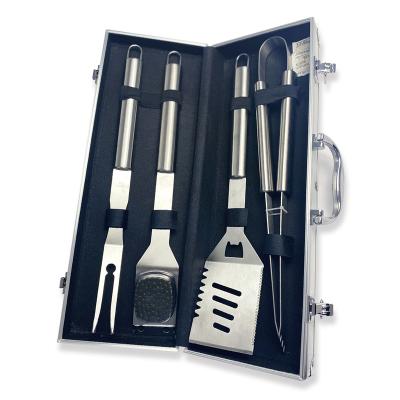 China New Listing Easily Cleaned Stainless Steel Portable BBQ Grill 5 Pieces Tool Kit Accessories for sale