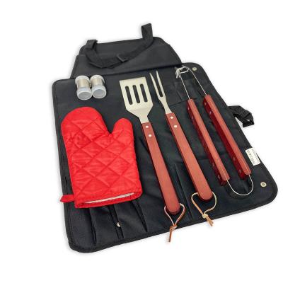 China Portable High Quality Easily Cleaned High Quality Fashion Roll Bag Handle BBQ Leather Wooden Set for sale