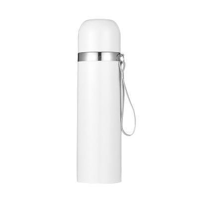 China Double Wall 750ml Stainless Steel Vacuum Flask PORTABLE Hot Selling Sublimation Bullet Bottles With String for sale