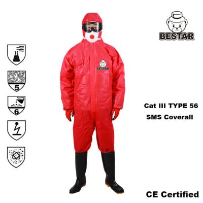 Китай тип 56 3 Coveralls слоя Nonwoven красный SMS устранимый медицинский продается