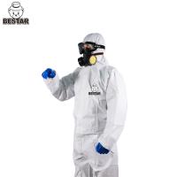 Chine Type protecteur jetable imperméable de combinaison de PPE de la CE 5 6 pour la pièce de nettoyage à vendre