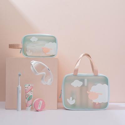 China Fashion Customized Private Label Makeup Pouch Waterproof Travel Storage Toiletries Bags Zipper Transparent PVC Makeup Pouch With Handles for sale