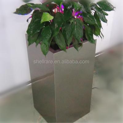 China Art Decor Custom 304 Stainless Steel Plated Round Outdoor Flowerpot Garden Planter for sale