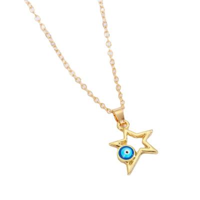 China CLASSIC Hot Selling Up-to-date Blue Eyes Palm Necklace Gold Geometric Pendant Necklace for sale