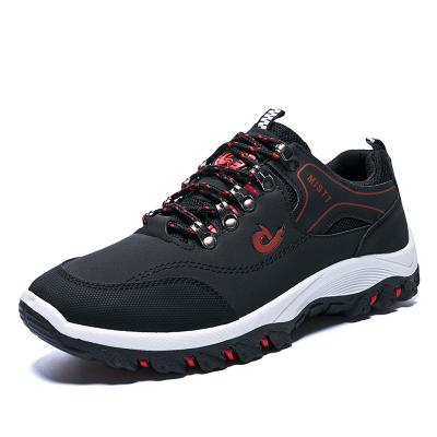 China Fashionable Comfortable Durable Men's Shoes Breathable Outdoor Rising Field Non-Slip Wear Resistant Shoes for sale