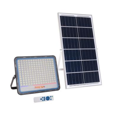 China 200 watt outdoor ip67 solar garden sensor security solar panel outdoor flood light powered led flood light 200W for sale