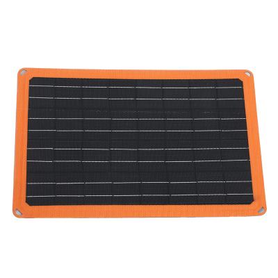 Chine Couverture solaire pliante de 10 W pour camping Couverture solaire petite à vendre