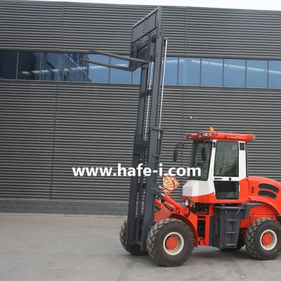 China Brand new FD40Y 4tall terrain diesel forklift with quick hitch with bucket,used for handling military forces in wartime for sale