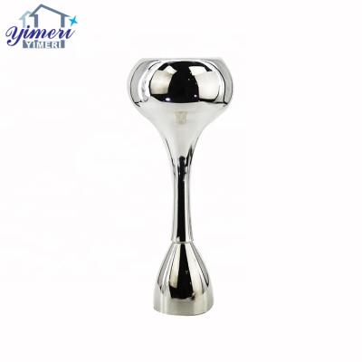 China Gift European craft metal style silver candle holder holder for dining room table decor for sale