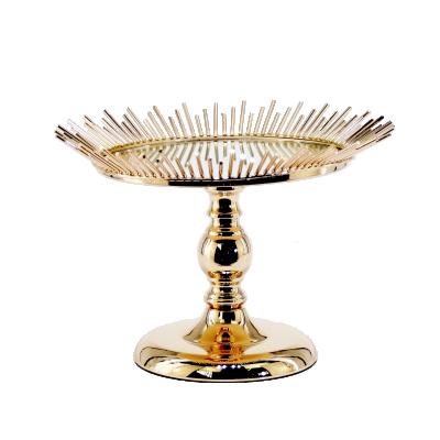 China Viable Christmas Metal Gold Tea Party Cupcake Tray Dessert Cake Stand For Event for sale