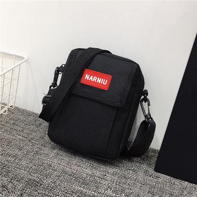 China Fashion One Shoulder Messenger Bag For Men And Women Travel Mini Customized LOGO Leisure Mountaineering Riding Student Bag for sale