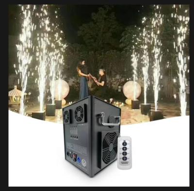 中国 Large Style Cold Sparkular Machine Cold Sparkler Machine Fountain Fireworks for Wedding Stage Wireless Remote Control 229*193*307mm 販売のため