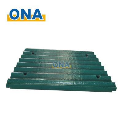 China Long Life Time Jaw Crusher Parts Die High Manganese Steel Material Jaw Plate for sale