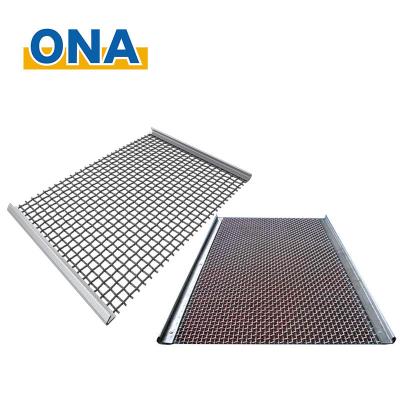 China Ore Vibrating Screen Spare Parts Customized Manganese Steel Mesh for sale