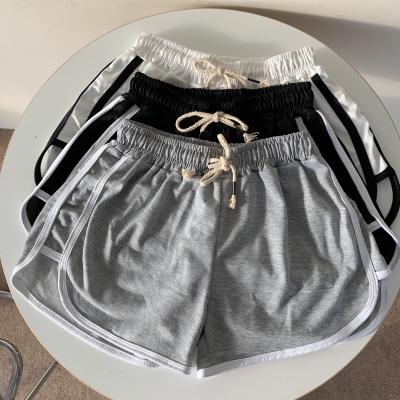 China New Summer Women Anti-wrinkle Breathable Sweat Absorbent Fashion Crimp Panels Sports Custom Wholesale Fitness Hot Shorts for sale