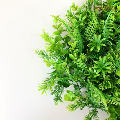 China Environmental Artificial Boxwood Vertical Artificial Hedge Garden Decoration Boxwood Hedge Artificial Grass Wall for sale