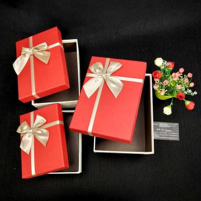 China Recycled Materials Private Label Cardboard Paper Wedding Gift Box Custom Packaging With Ribbon for sale