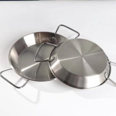 China 201 Round Stainless Steel Dinner Supply Storage Tray With Double Handle Table Countertop Food Dish Dish Metal Serving Tray for sale