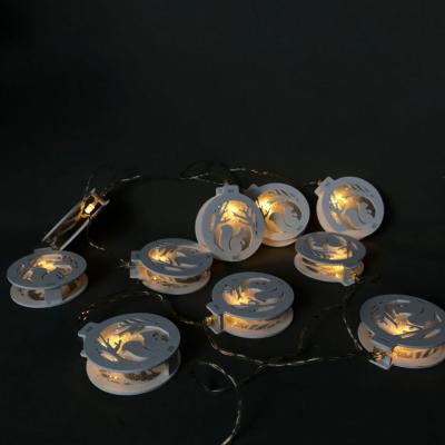 China Round 6 Cm Cut-Out Panel LED Round Wooden String Lights Soft Party Home Decoration With Little Squirrels for sale