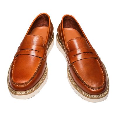 China Fashion Trend Autumn Cool Genuine Leather Loafer Classic Brown Flat Casual Walking Shoes Driving Male Boat Shoes for sale