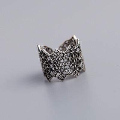 China Silver Ring Couples Korean S925 Sterling Silver Ring Women's Ring Vintage Lace Inlaid Stone Vintage for sale