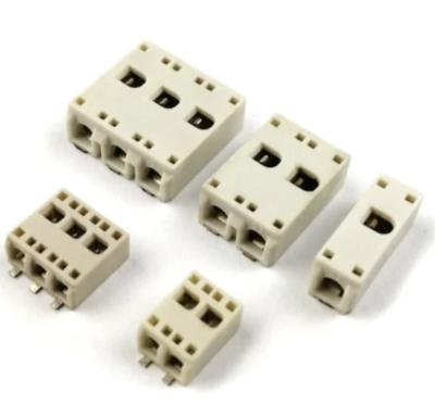 China 5.0mm Pitch Green Screw Connector Block Smt Terminal Blocks for Surface Mounting zu verkaufen