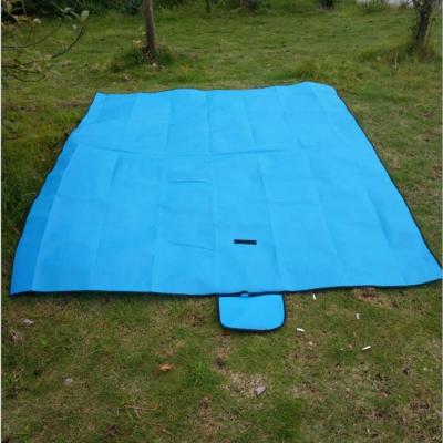 China Lightweight Durable Outdoor Camping Waterproof Mat Folding Picnic Mat Moisture Proof for sale