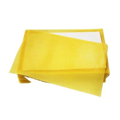 China Dadant Size and Langsthroth Size Factory Price Natural Bees Wax Pure Beeswax Honey Bee Comb Beeswax Foundation Sheet for sale