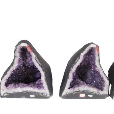 China Large Europe Size Wholesale 1-30 Kg Natural Reiki Art Amethyst Crystal Cluster Geode As Ornament for sale