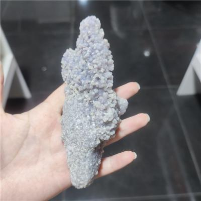 China Europe Natural Gemstone Carving Craft Healing Energy Crystal Grape Agate Cluster For Decor for sale