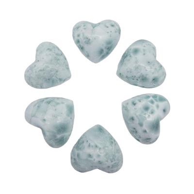 China Wholesale Bulk Europe Crystal Palm Stone Polished Natural Snowflake Stone Hearts Worry Stone for sale