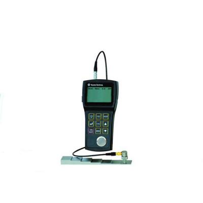 China Handheld digital electronic UTG200D Ultrasonic Thickness Gauge for sale