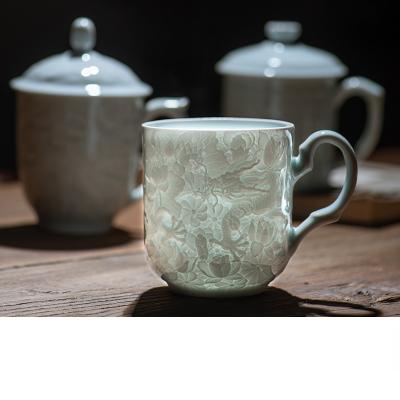 China Jingdezhen Sustainable Hand Painted Ceramic With Coating Filter Tea Cup for sale