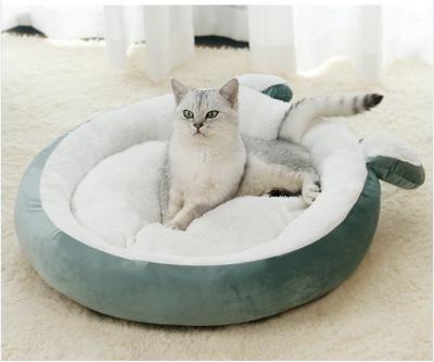 China Sustainable Cat's Deep Sleep Circle Four Seasons Available Dog's Nest Inner Core with Thickening and Warm Frog Shape Cat's Nest for sale