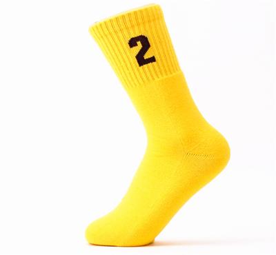 China JL83-Custom Logo Men's Gym Basketball Workout Socks Terry Crew Sports Socks Cotton QUICK DRY Sports Cycling Socks for sale