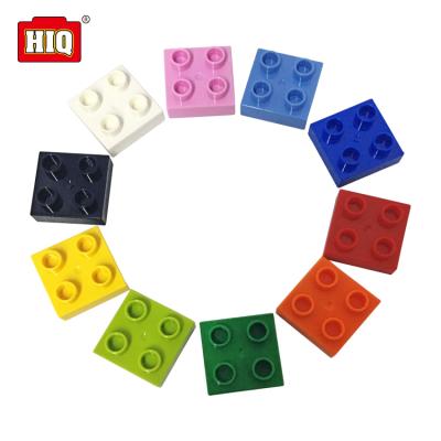 China Wholesale Bulk Building Toy Shantou Toys 2x2 Base Plate Compatible Plastic Building Blocks For Children for sale