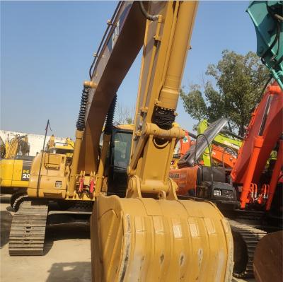 China La excavadora usada cat320C es importada de Japón en venta