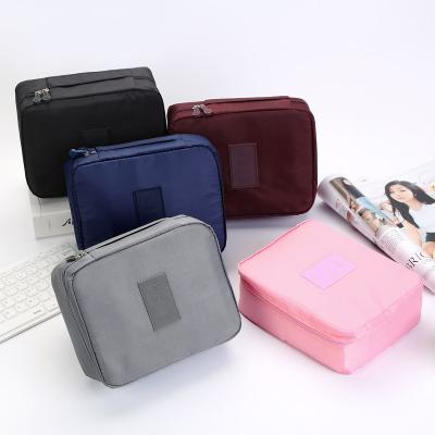 China Lady Wholesale Outdoor Travel Large Capacity Waterproof Ladies Storage Bag Portable Bath Bag for sale