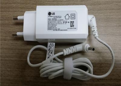 China Fonte de alimentação pequena do portátil do caderno EAY63128601 da tomada 3.0x1.1mm da C.C., adaptador do poder do caderno de 19V 2.1A 40W LG fixado na parede à venda