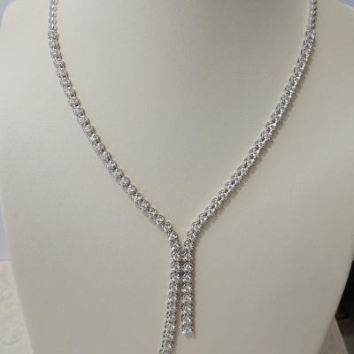 China Charming Elegant Fashion Design 18K White Gold Set With Round Brilliant Cut Diamonds Jewelry Necklace for sale