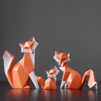 China Creative Europe Abstraction Fox Statue Geometry Animal Smudges Figurine Art Resin Craftwork Home Decoration Modern for sale