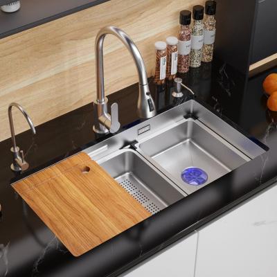 China Factory Price Modern Kitchen Sink Brushed Stainless Steel SS 304 kKtchen Sink With Accessories for sale