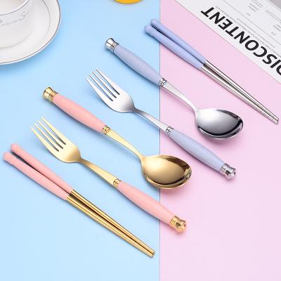 China Viable new style hot sale stainless steel gold plated cutlery sets with wheat straw handle dinnerware sets for sale