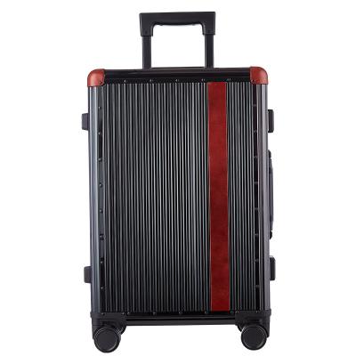 China 11B Travel Luggage 20 Inch Short Aluminum Logo Luxury Carry On Suitcase for sale