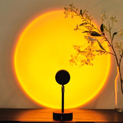 China Modern Modern Living Room Bedroom Table Lamp USB Charging Led Night Light Rainbow Sunset Lamp Spotlight Led Sunset Light for sale