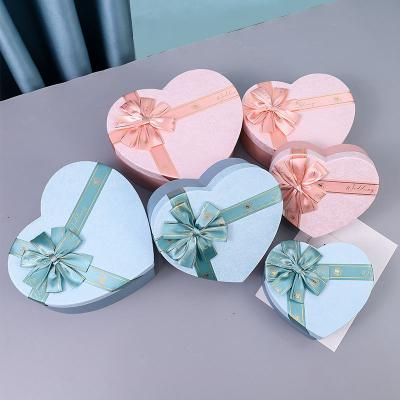 China Recyclable Factory Price Cheap Valentine's Day Gift Packaging Flower Heart Shaped Three Piece Gift Box With Logo for sale